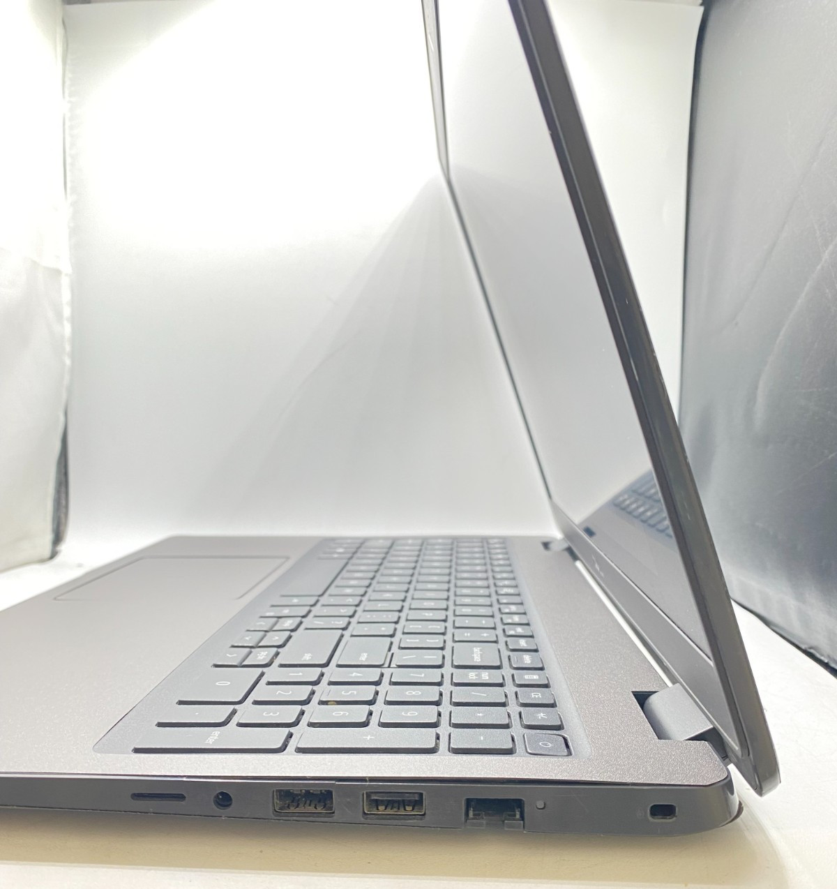 Dell Latitude 3510 15.6-inch Laptop Intel Core i5-10210U 16GB RAM 256GB SSD