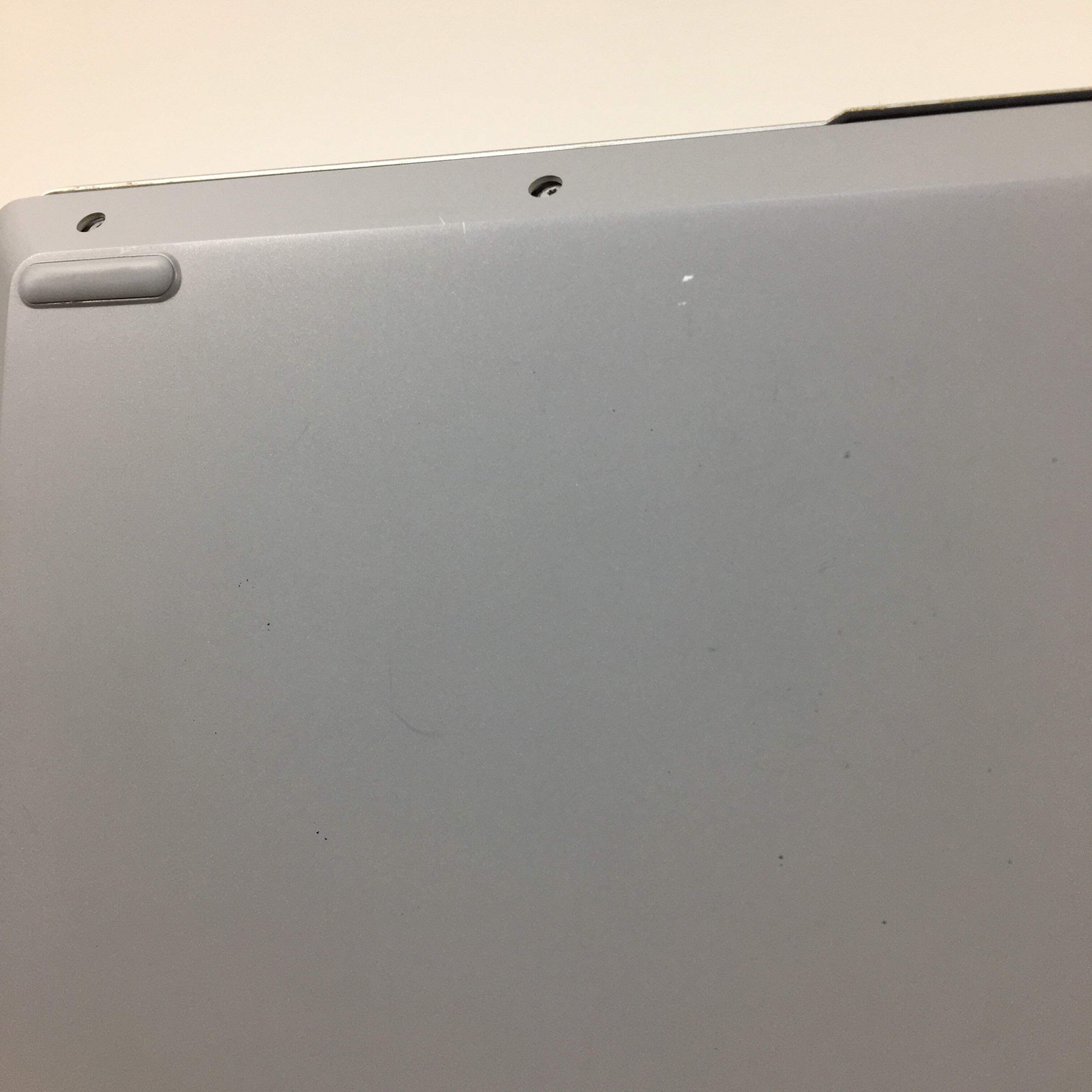 Broken Lenovo Ideapad 5 14IIL05 14″ i5-1035G1 1.0GHz 8GB RAM 256GB SSD Broken P