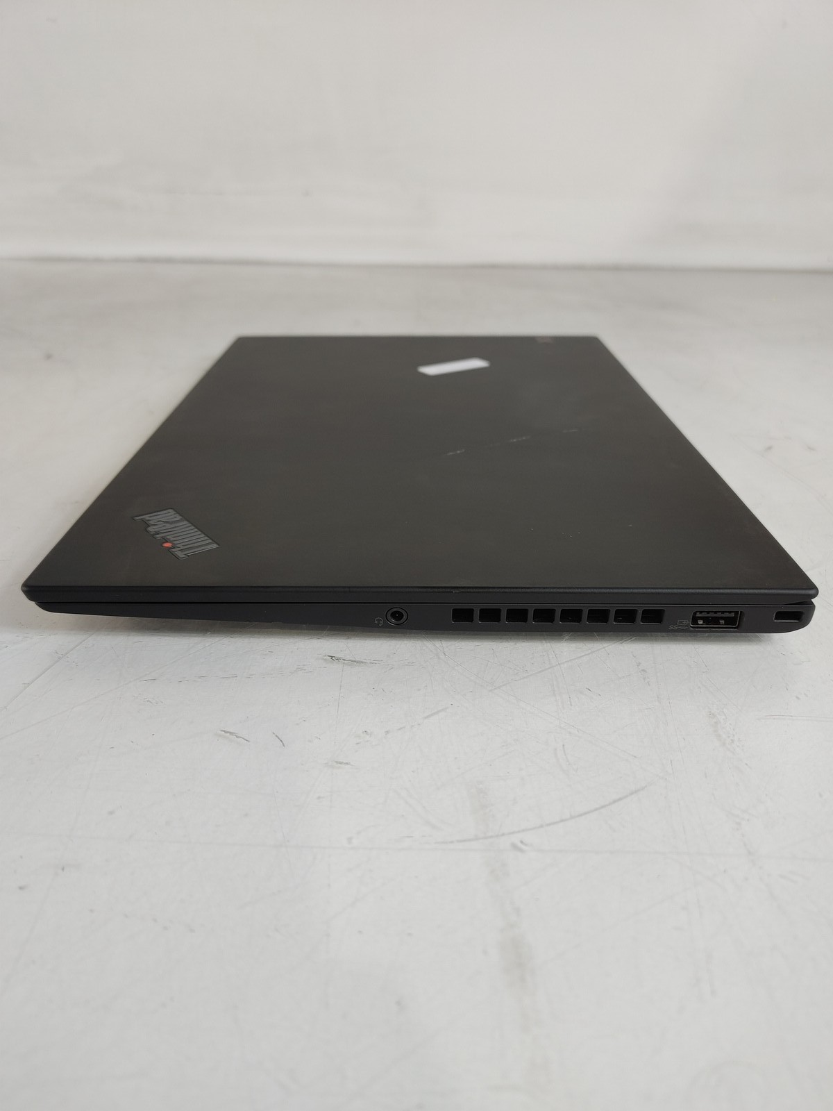 Lenovo ThinkPad X1 Carbon 6th Core i7-8550U 1.80 GHz 16 GB DDR3 No HDD