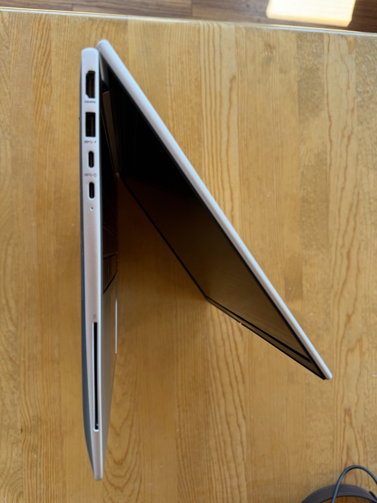 HP EliteBook 845 G9 14″ Ryzen 5 PRO 16GB 475GB SSD Win11 Silver