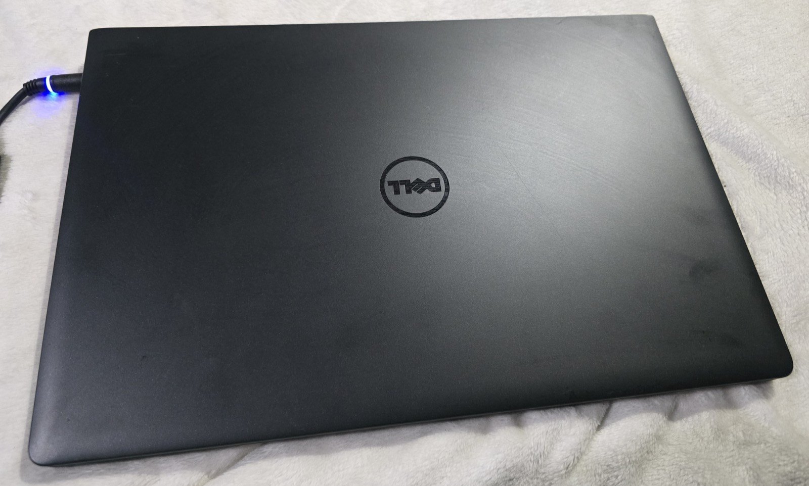Dell Laptop Latitude 3570 BLACK Built-in Webcam w/ Power Adapter Working