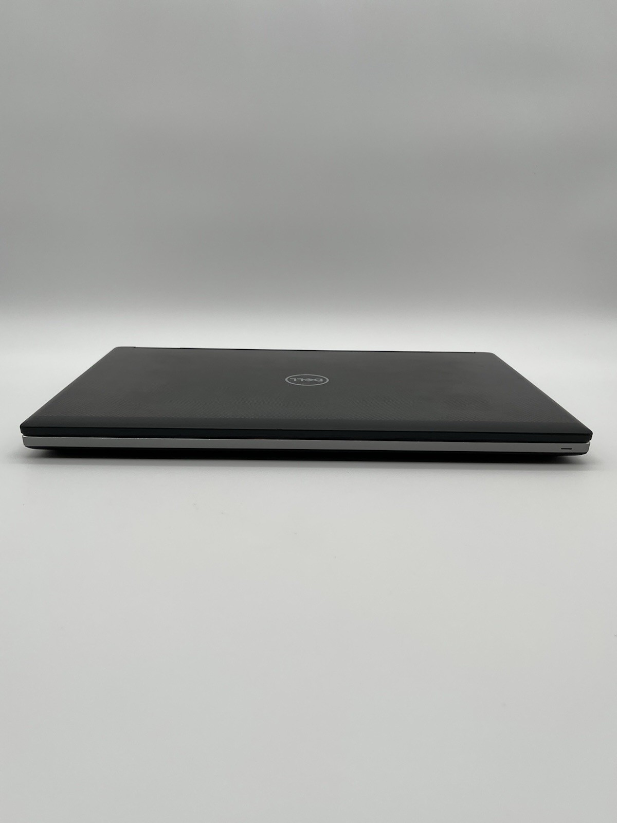 Dell Precision 7730 17.3″ Laptop i7-8750H 2.20GHz 32GB RAM 1TB SSD 8GB GPU