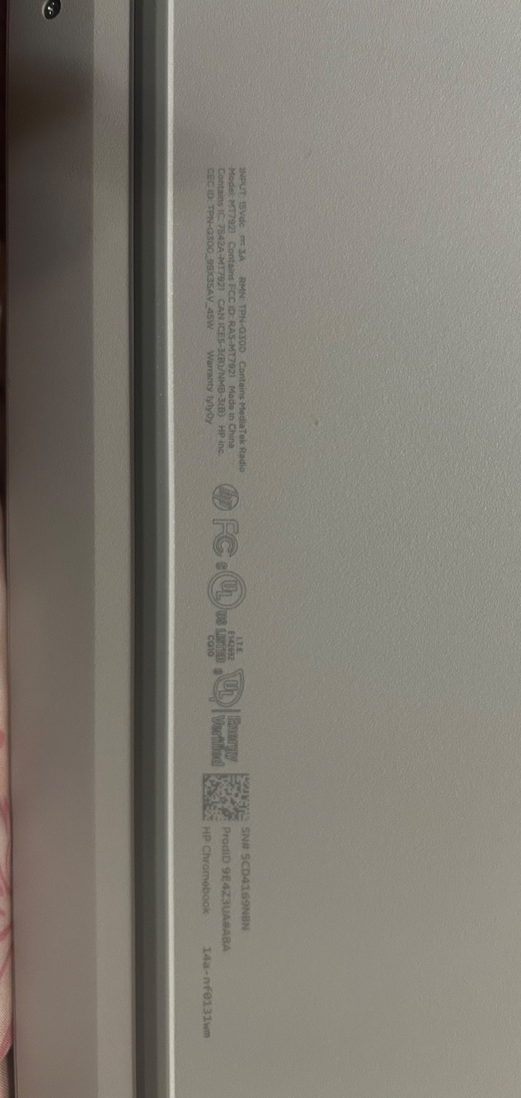 hp Chromebook 14a-nf0131wm, slightly used, silver, good condition