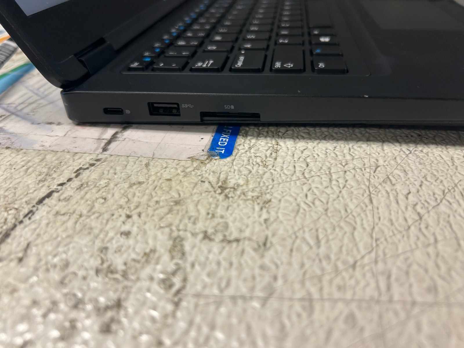 Dell Latitude 5490 i5-8250U 256GB SSD 8GB Win 11 Pro Office 2021 14″ Laptop
