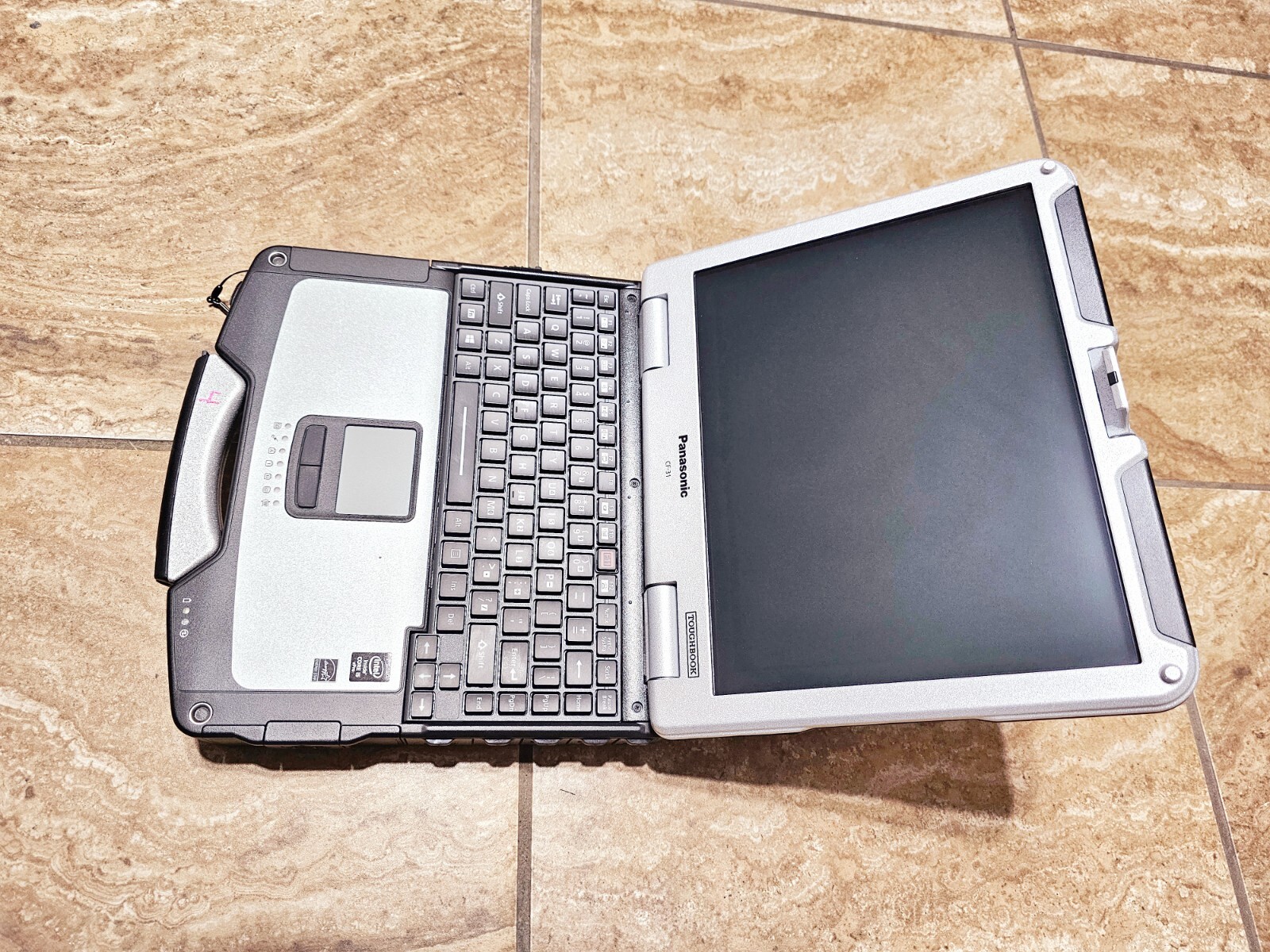 Panasonic ToughCF-31 MK5, i5-5300U @ 2.30GHz/16GB/1TBSSD/Win 10P64B,4G LTECAMGPS