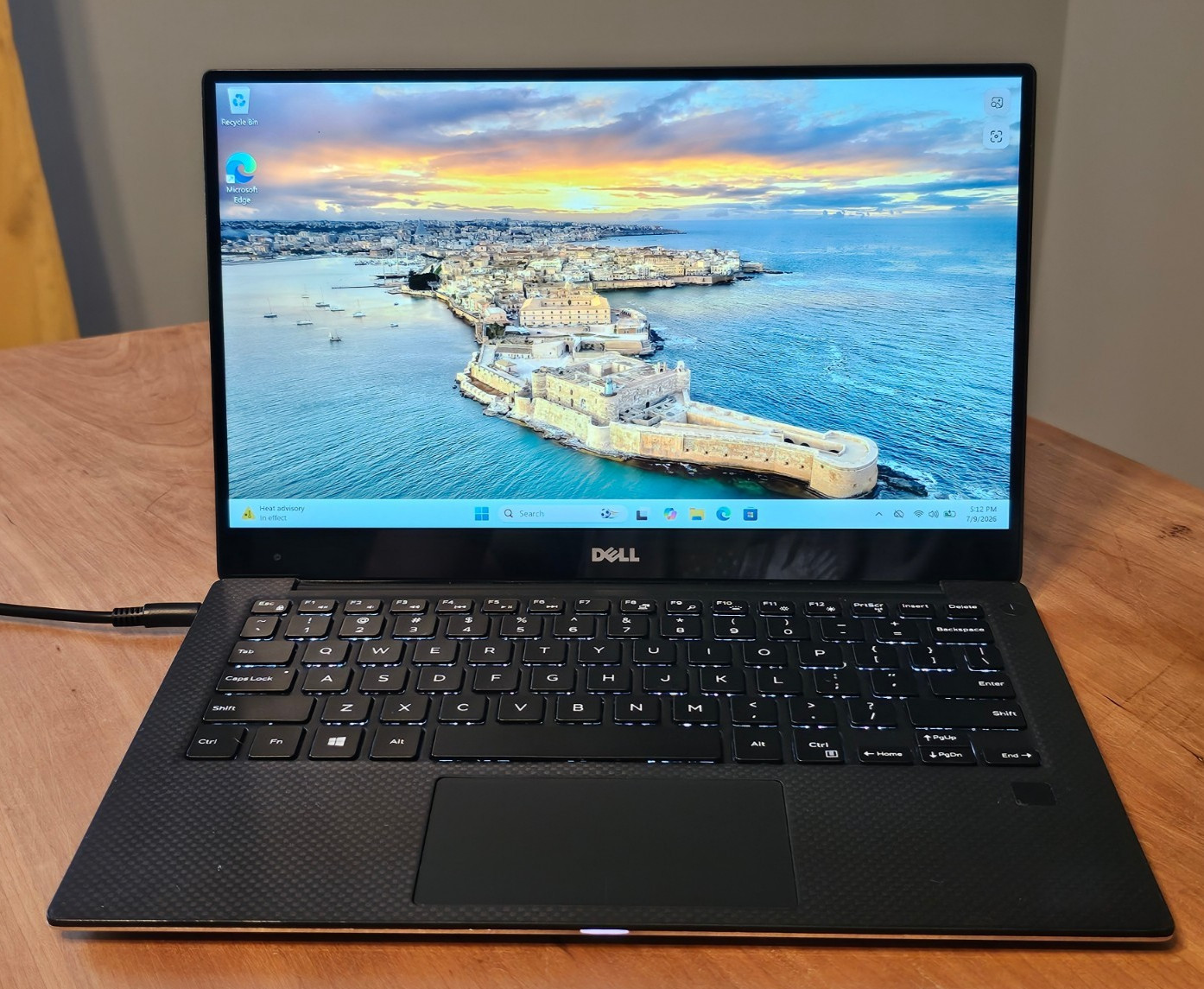 Dell XPS 13 9360 i7-8550 16GB RAM 128GB NVMe QHD+ Touchscreen Bad Battery