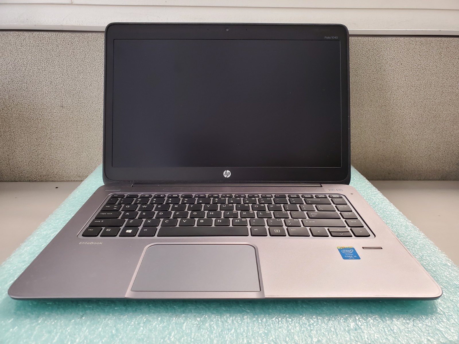 HP EliteBook Folio 1040 G2 i5-5300U 4GB RAM No HD/ OS *BIOS/No battery* | LP402