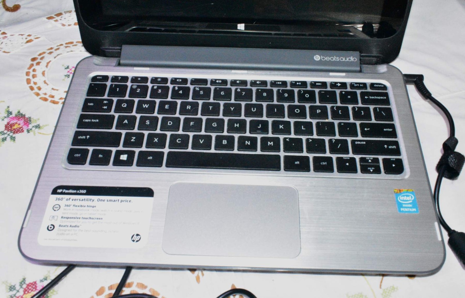 HP Laptop 11-n010dx with Beats Audio excellent Shape with Charger