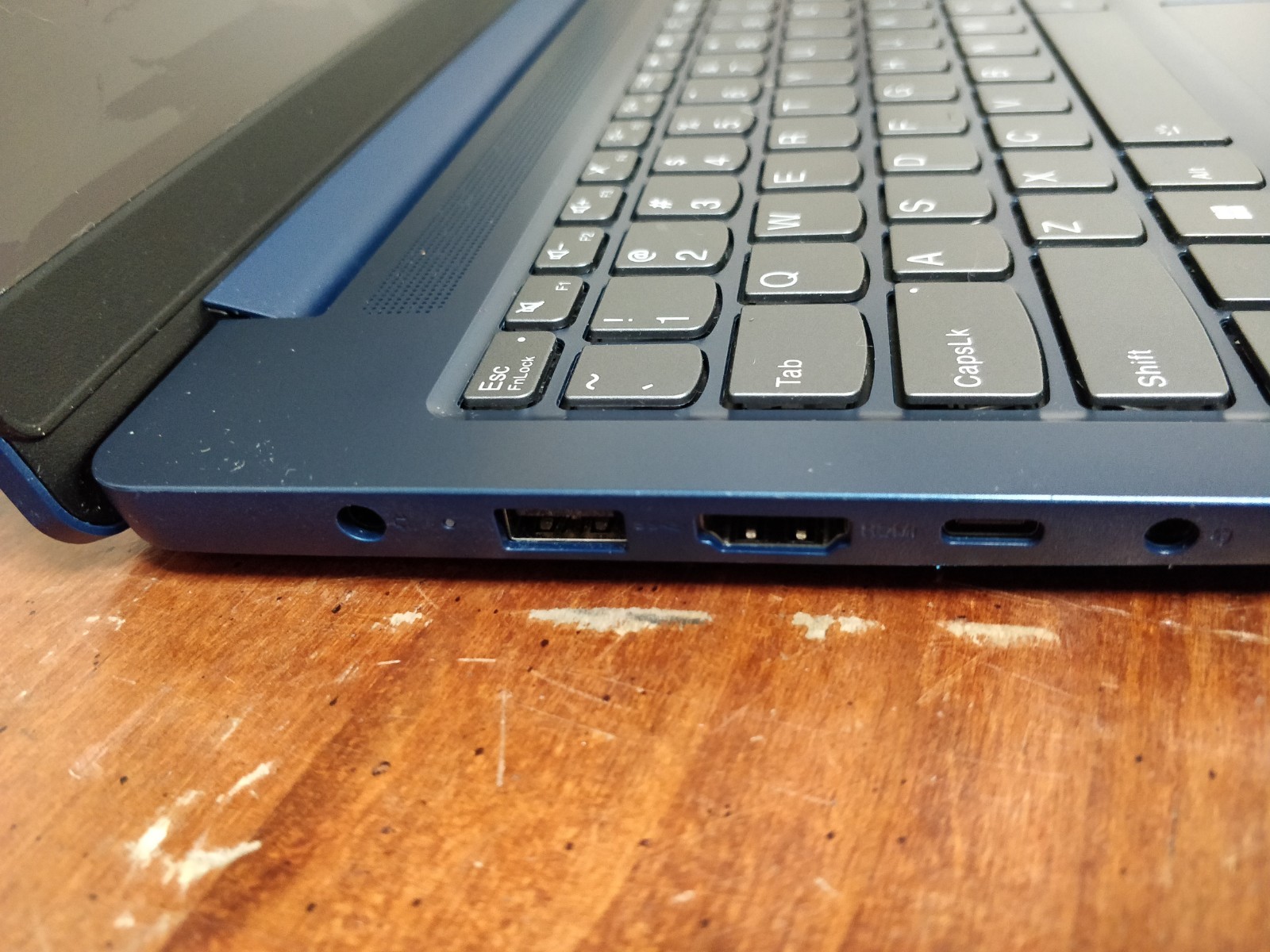 Lenovo IdeaPad Slim 3 15IRU8 INTEL I5-1335U@1.20GHz 8GB RAM NO DRIVE PARTS 8653