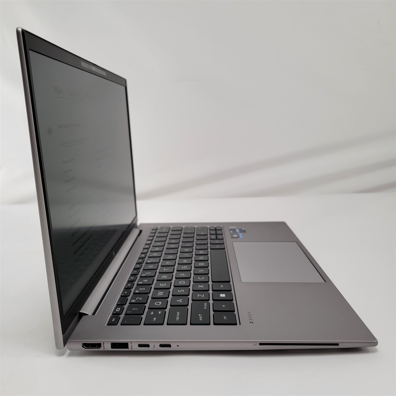 HP ZBook Firefly 14 G9 2022 14” i5-1250P 1.7GHz 16GB 256GB SSD Iris Xe Laptop