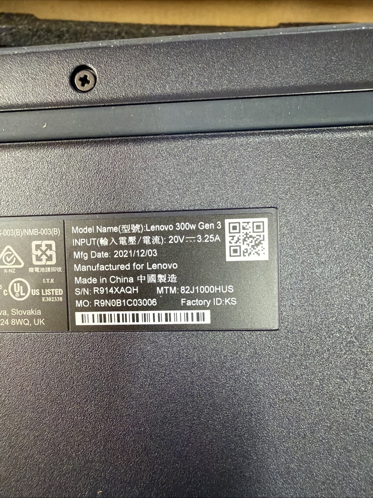 Lenovo 300w Gen 3 AMD 3015E 4GB 64GB SSD 11.6 inch Laptop Notebook (UNTESTED!)