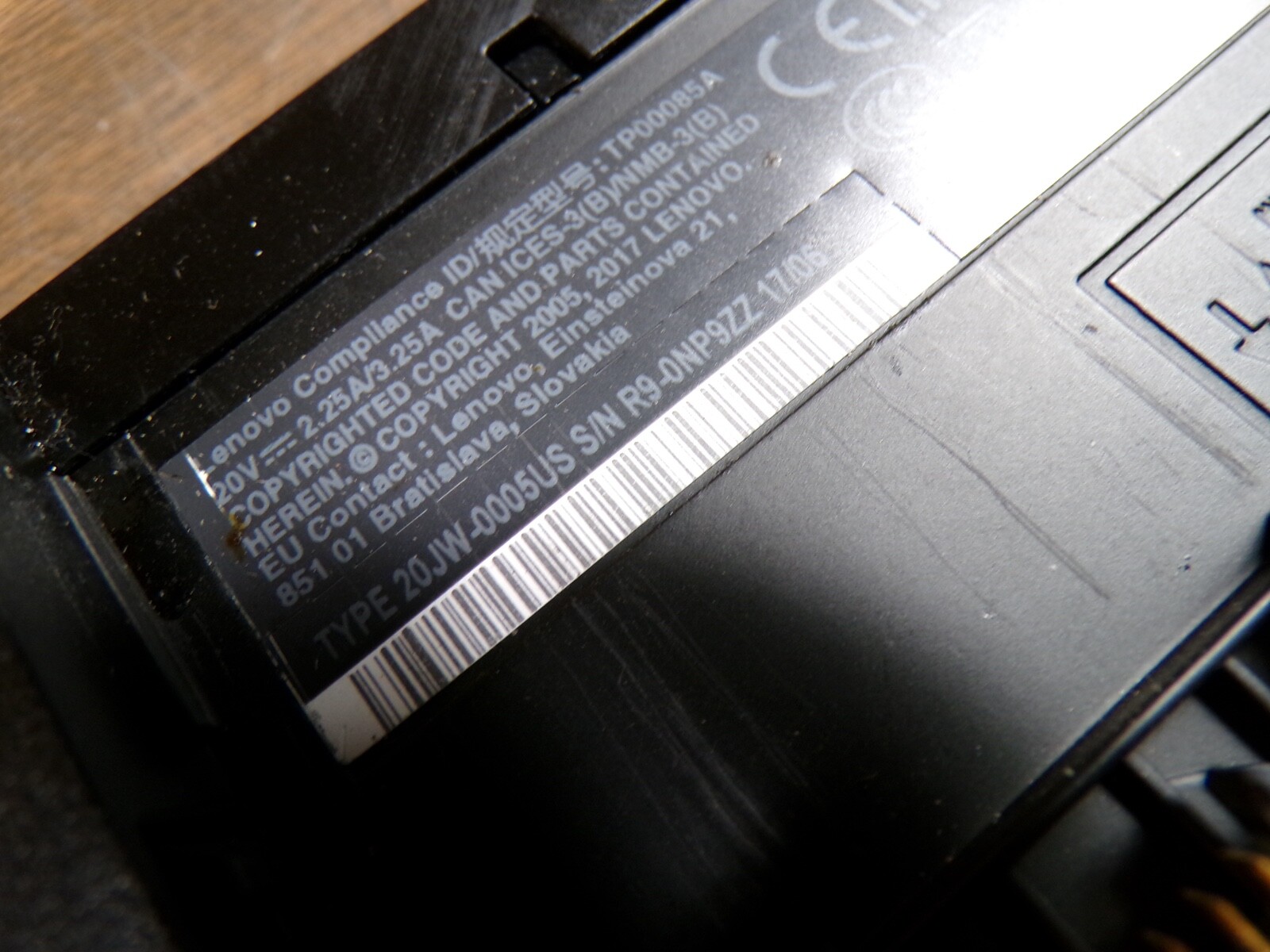 THINKPAD LENOVO T570 15 4GB RAM **POWER ON NO IMAGE **NO HD/ NO CADDIE/ NO OS