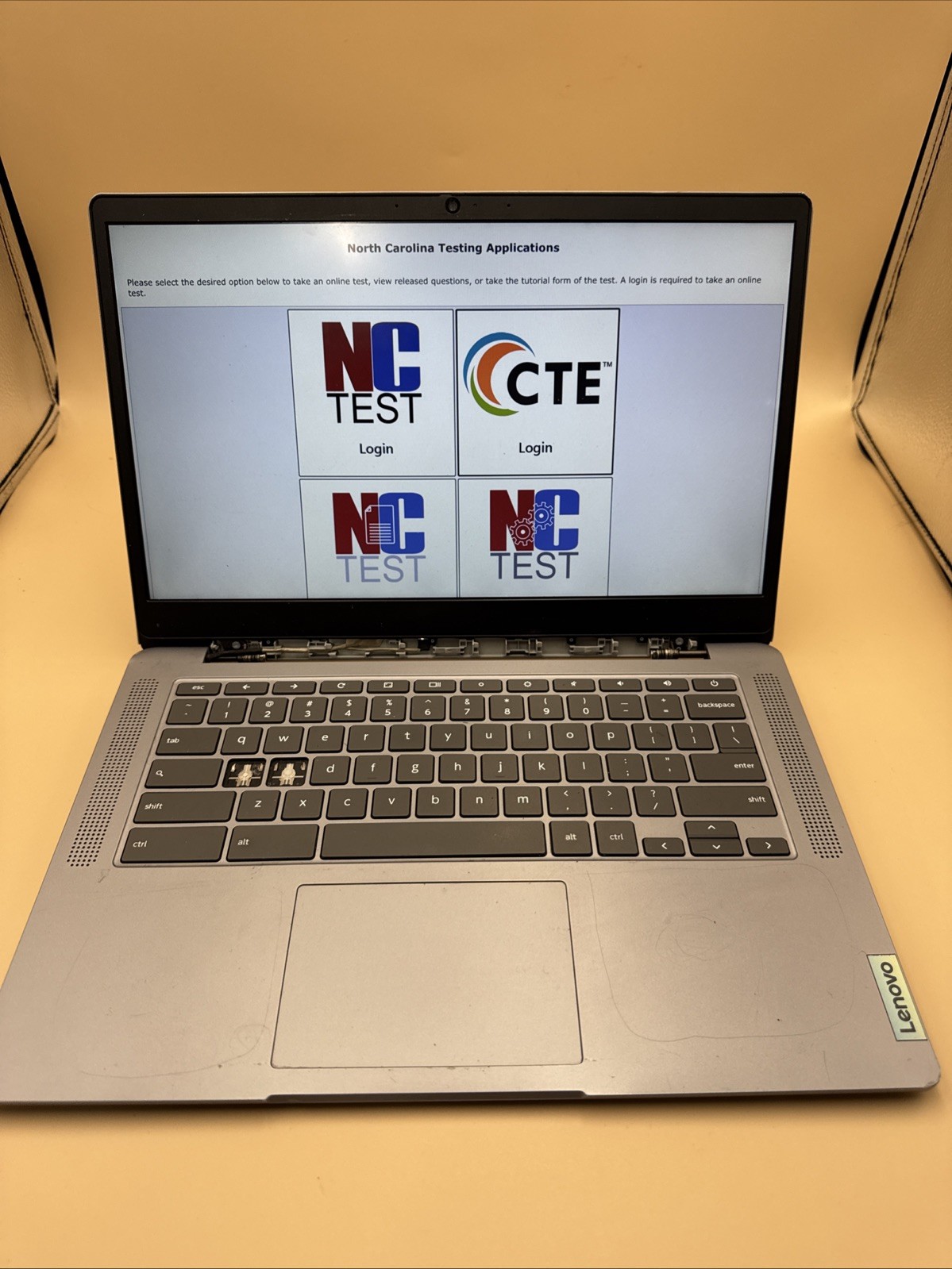 Lenovo IdeaPad 3 Chrome 14M836 14″ 64GB eMMC, MediaTek MT8183, 2.00 GHz *READ**