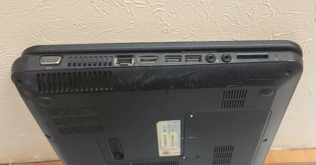 HP Pavilion g6 Intel Core i3 M370 2.40GHz 3GB RAM 120GB HDD WEBCAM WIN 10