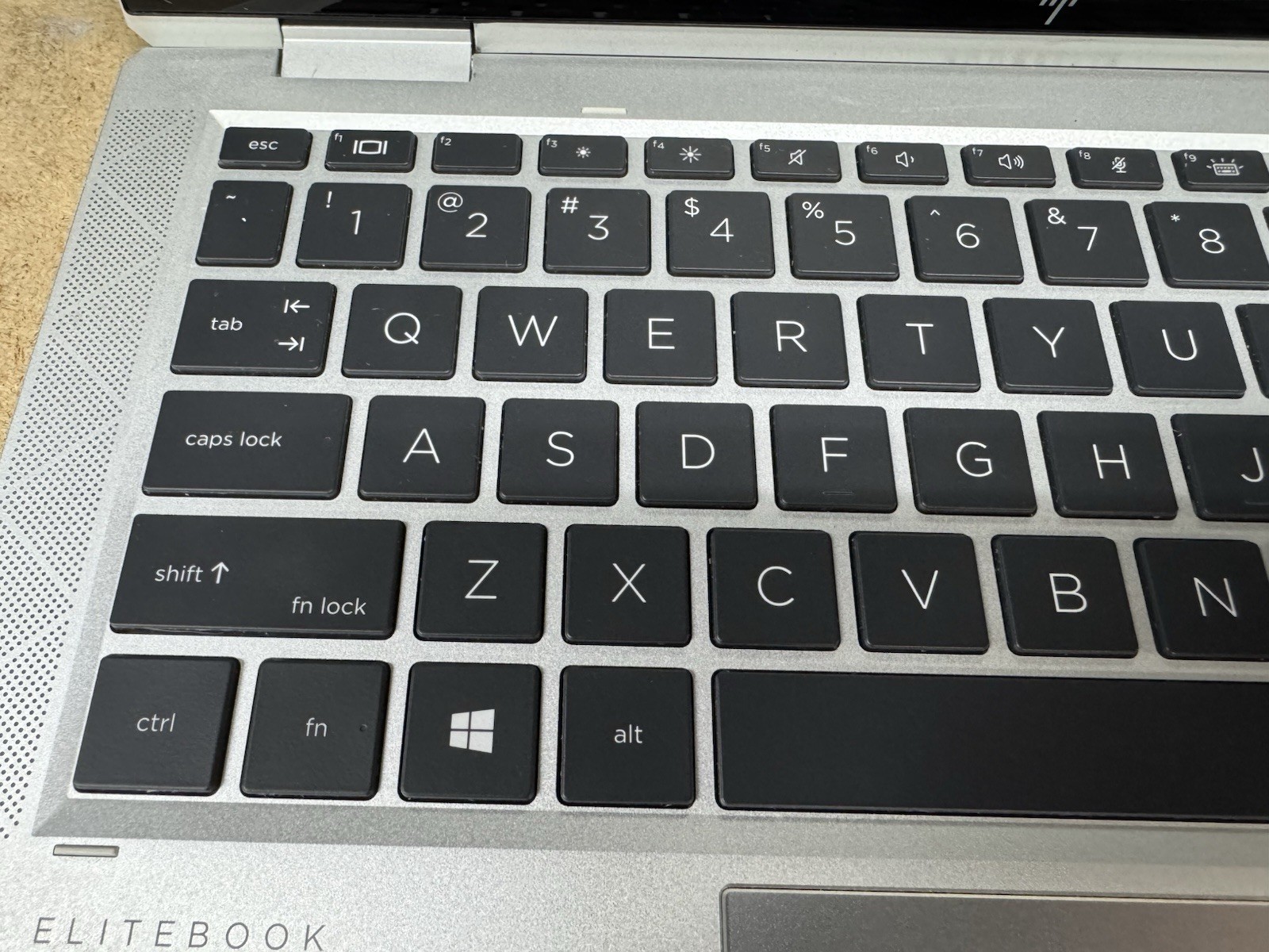 HP EliteBook X360 1030 G8 2-in-1 Core i7-1165G7 2.80GHz BAD FOR PARTS REPAIR