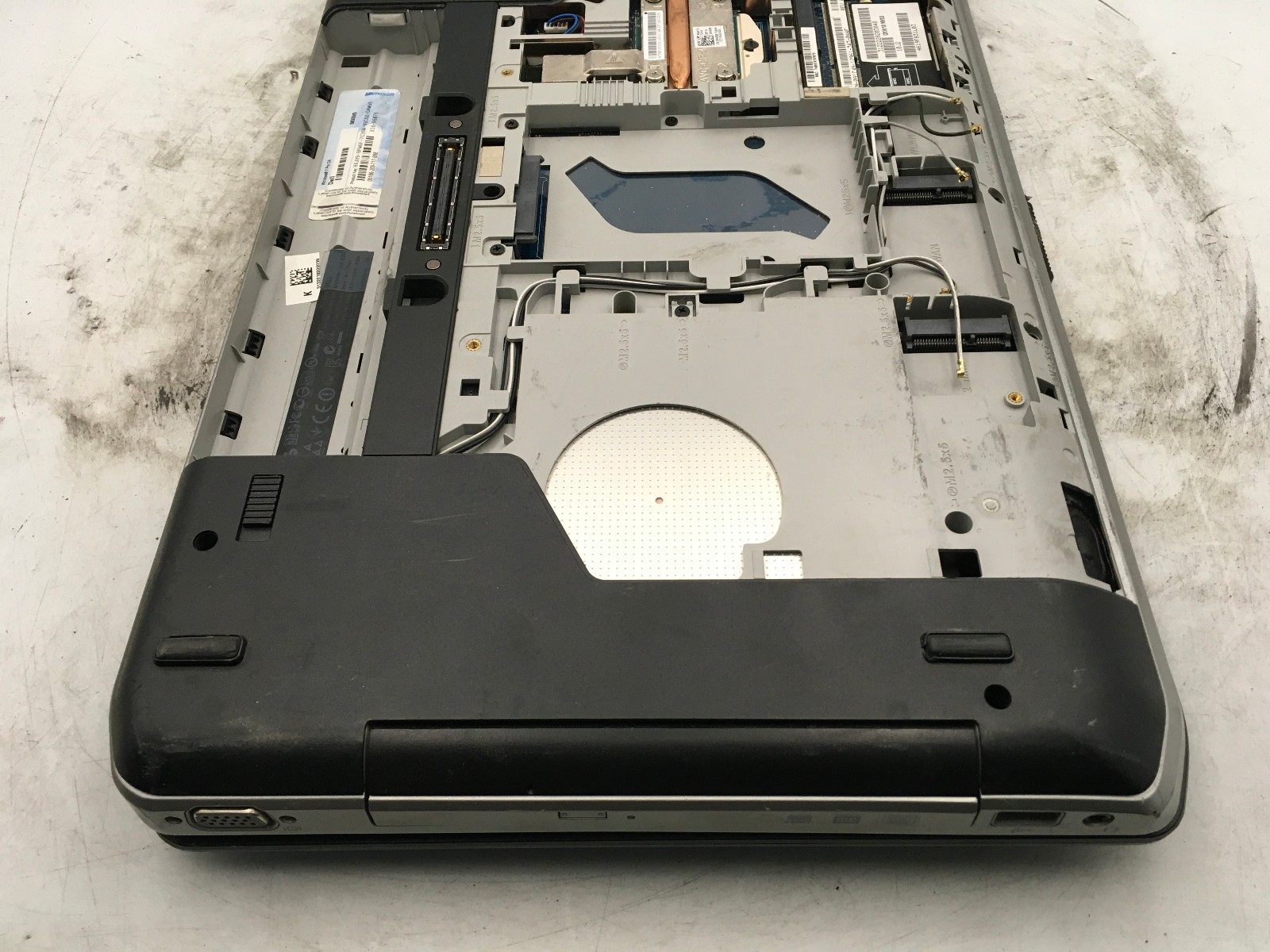 DELL LATITUDE E5530 – BOOTS TO BIOS – INTEL I5 3210M – NO RAM – READ DESC – BB