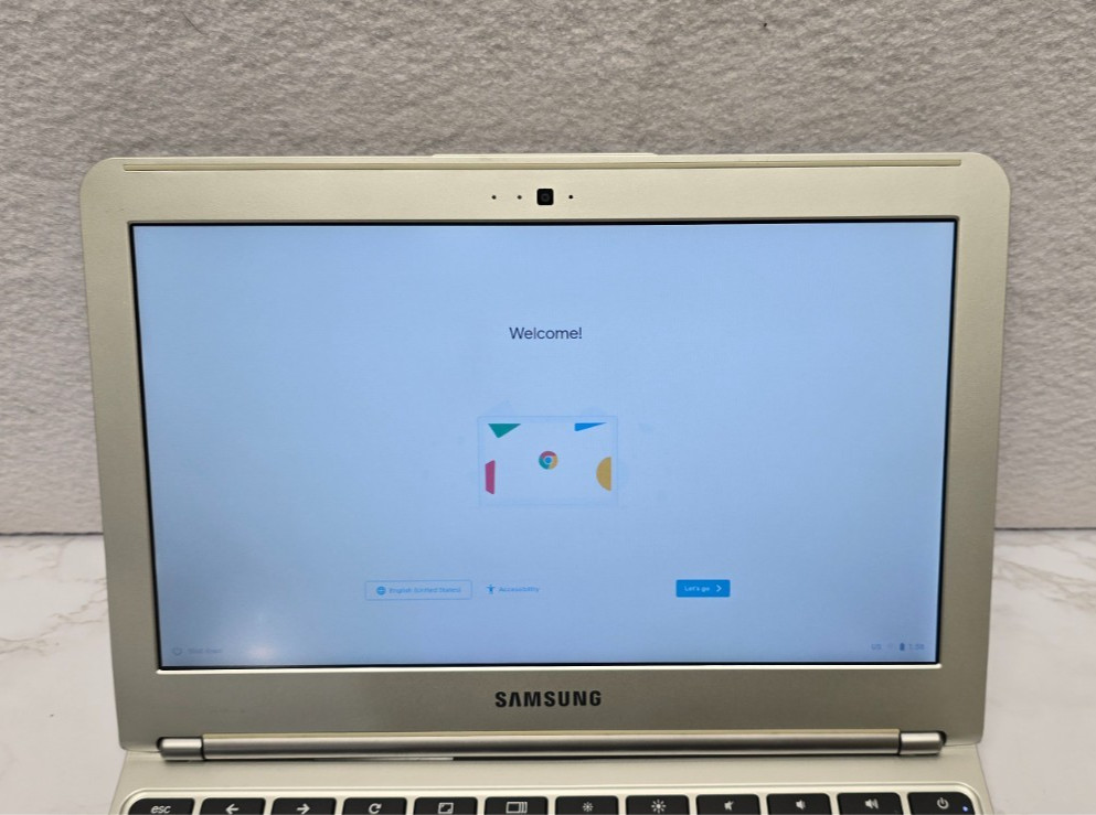 Samsung Chromebook XE303C12 11.6″ Exynos 5250 1.7GHz 2GB 16GB – 96% Battery Life