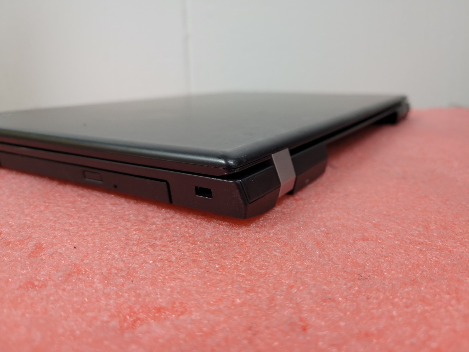 Lenovo ThinkPad E570 i5-7200U 4GB RAM *AS IS/No HDD/No OS/No Battery* | LP482