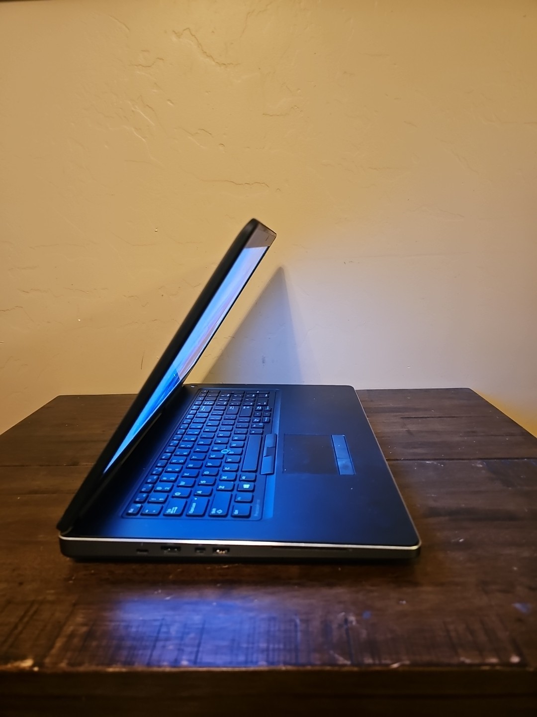 Dell Precision 7720 Intel i7-7820HQ 16GB RAM 512GB SSD W11P
