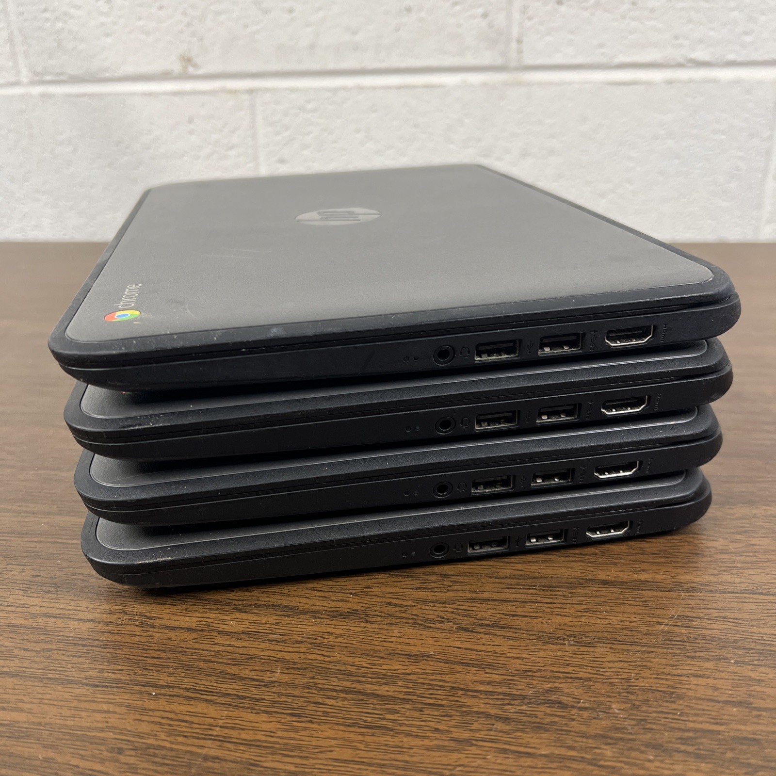 HP Chromebook 11 G4 11.6″ (N2840 – 4GB RAM – 16GB Storage) – Lot of 4