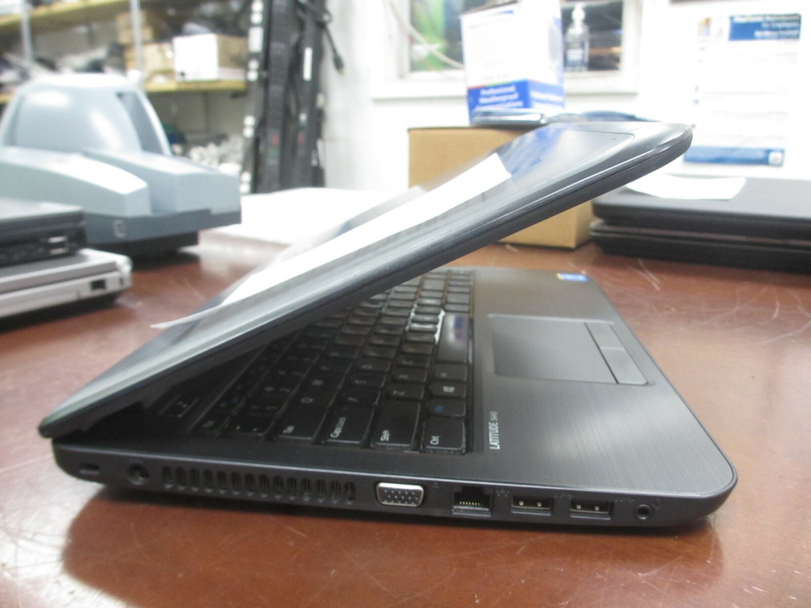 Dell Latitude 3440 14″ Core i5 4210U 1.70GHz 8GB 320GB DVDRW WEBCAM Laptop w/ AC