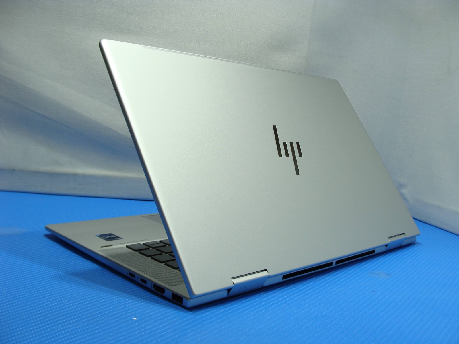 HP ENVY x360 15-fe0053dx 15,6″FHD TOUCH i7-1335U 1.7GHz 16GB 512GB 96% Batt W11H