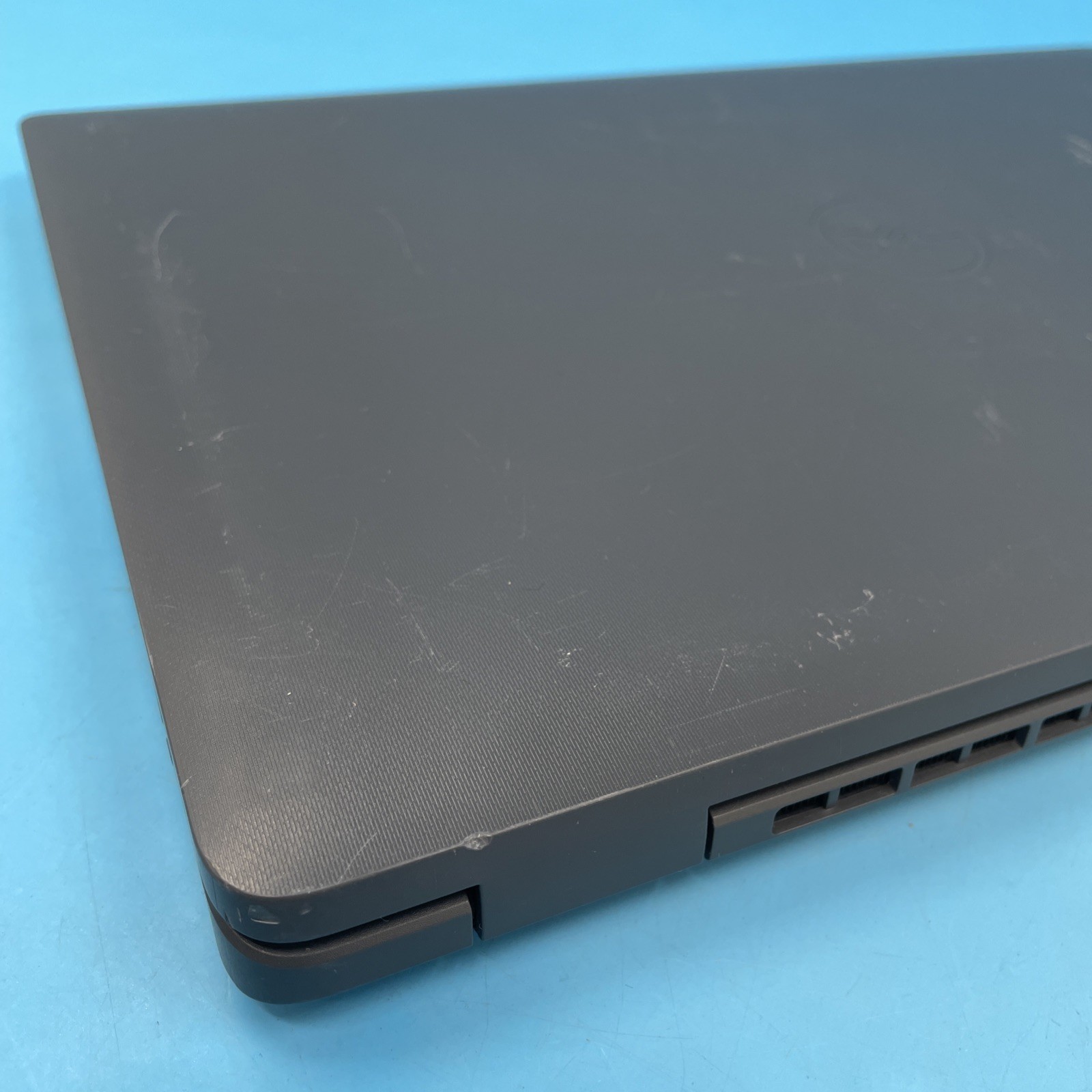 Dell Latitude 3540 | i5-1335U | 16GB RAM | 256GB SSD | WIN 11 PRO | 76% BATT
