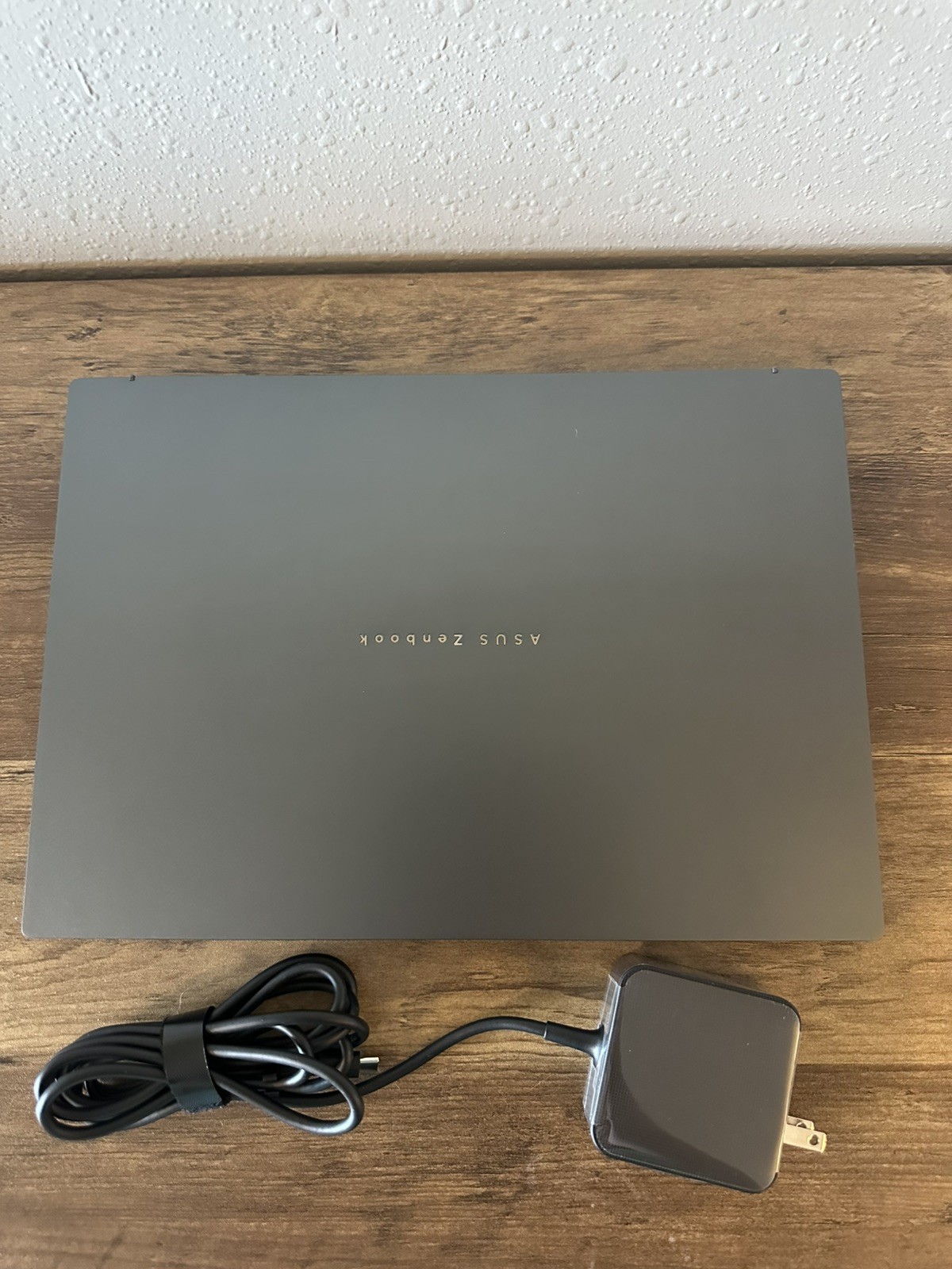 ASUS Zenbook 14 14″ FHD OLED Intel Core Ultra 9 32GB RAM 1TB SSD