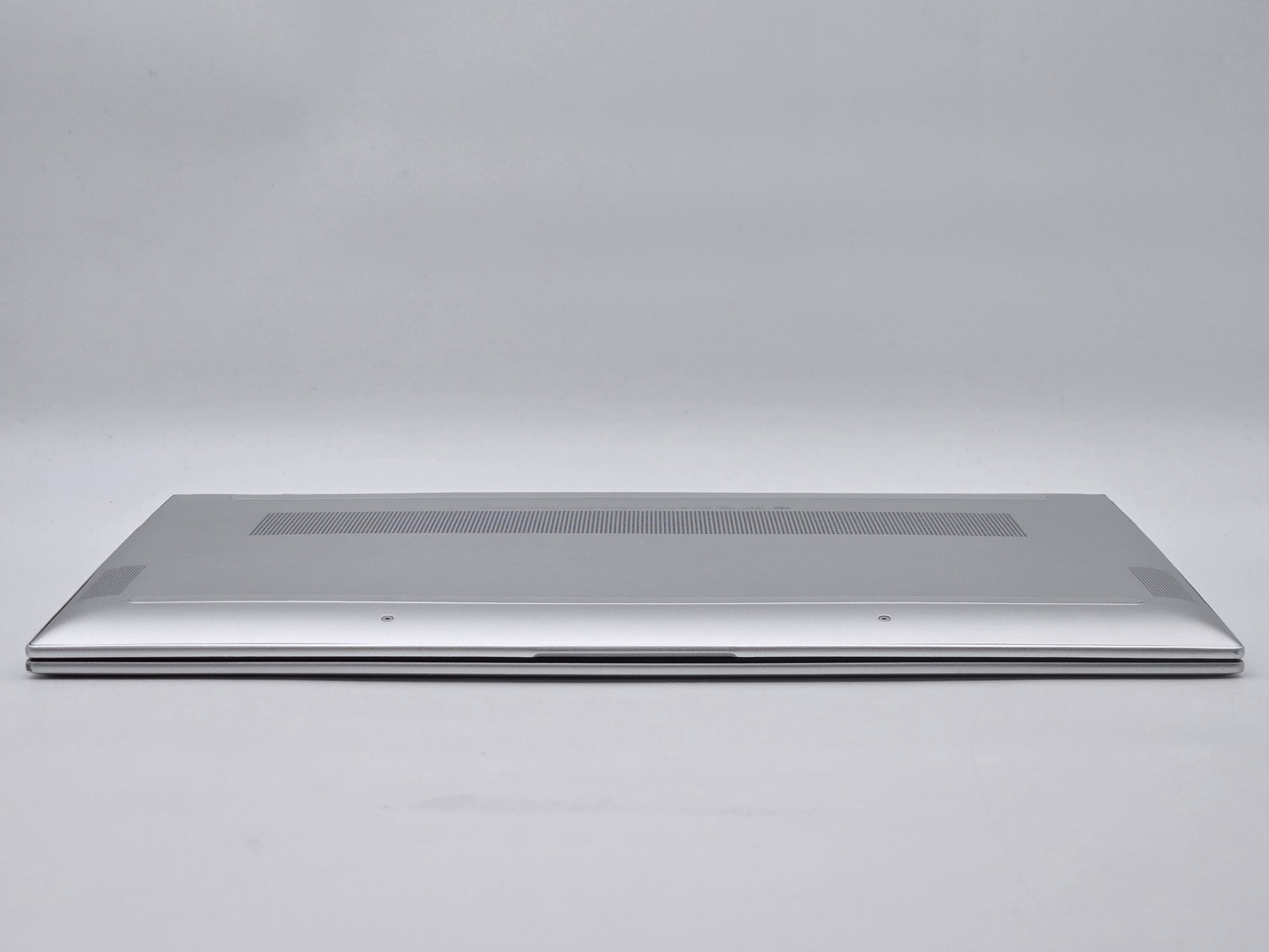 HP Envy x360 15-es2083cl 2-in-1 15″ FHD Touch I7-1260P 1TB 16GB W11 Backlit 75Hz
