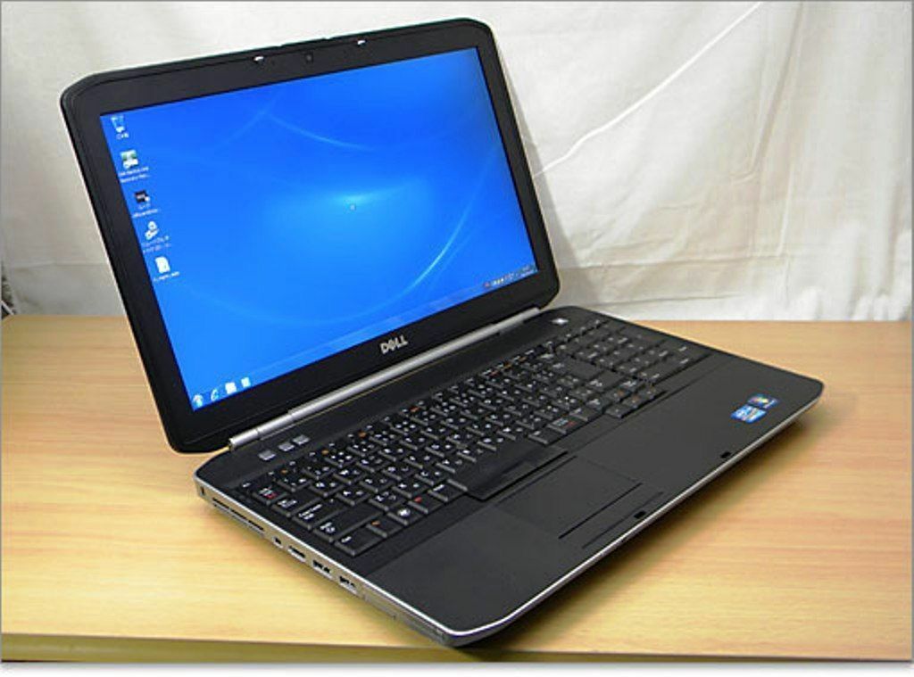 Dell Laptop Windows 7 15″,I35 2.1, 128GB SSD,4 GB,Numeric Keypad, new Battery