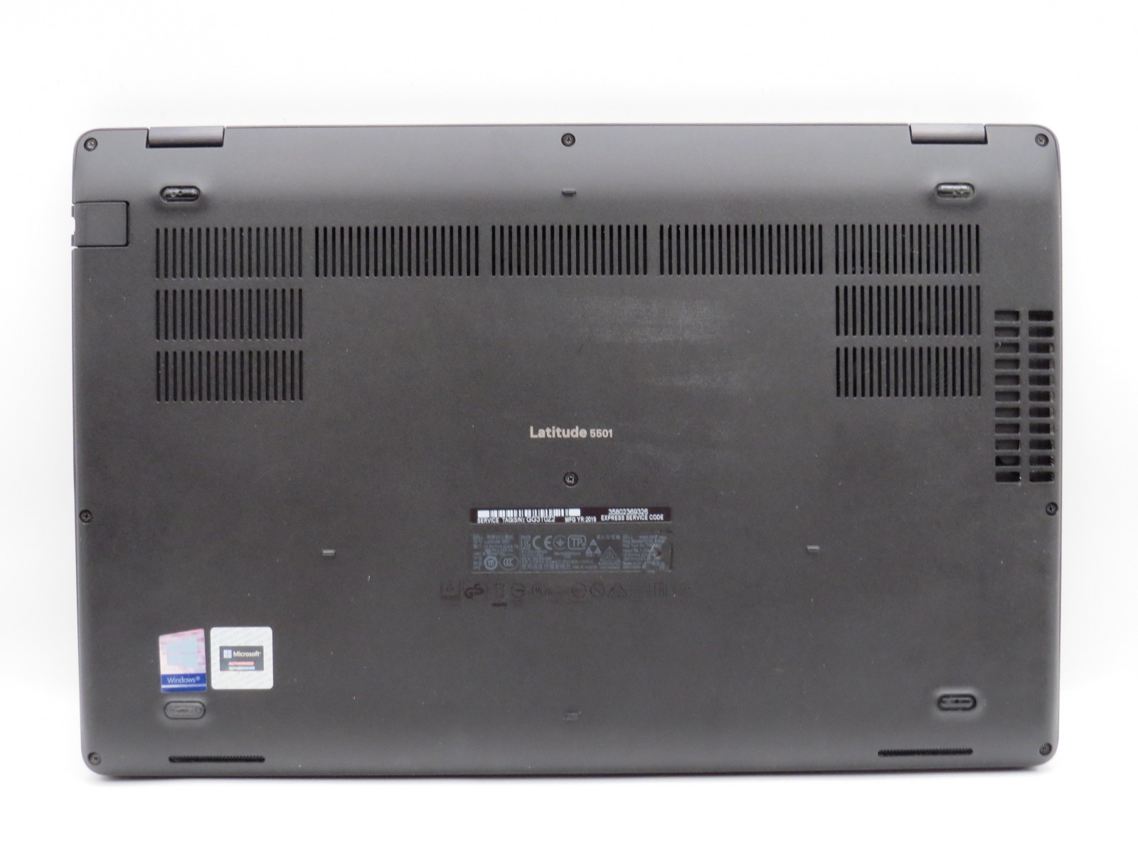 Dell Latitude 5501 i7-9850H @ 2.6GHz 16GB DDR4 256 GB m2 No OS
