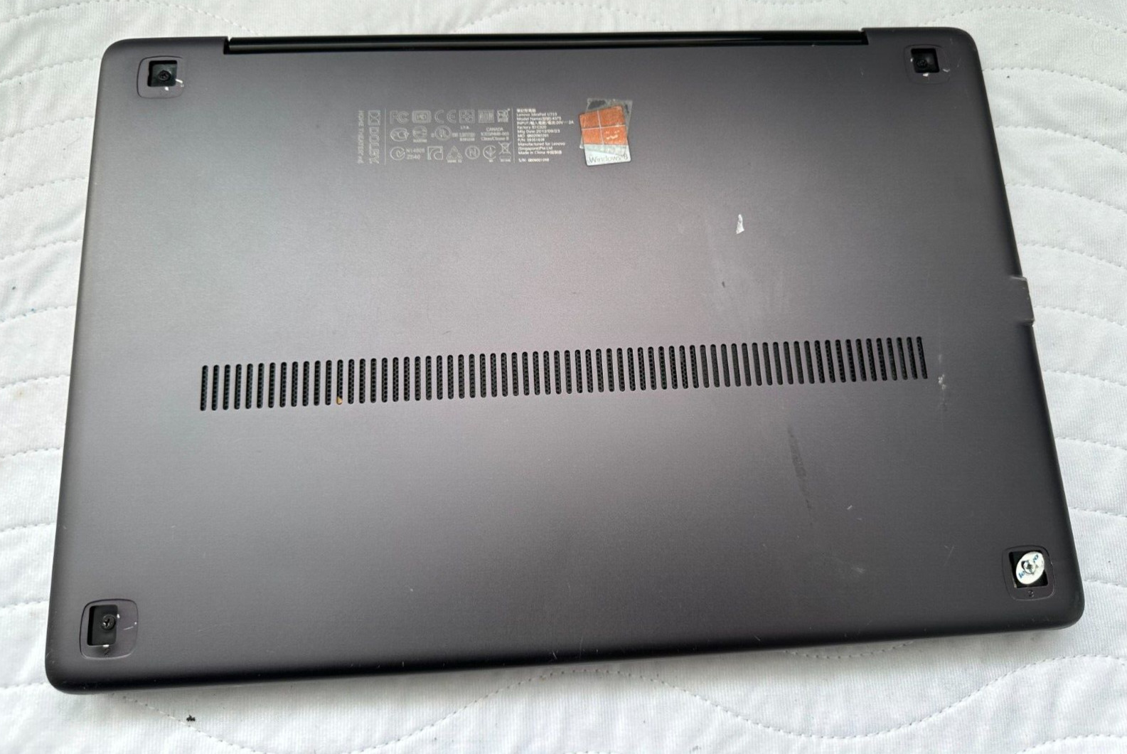Lenovo Ideapad U310 – Core i3 – 500GB HDD – Windows 10 – Notebook / Laptop