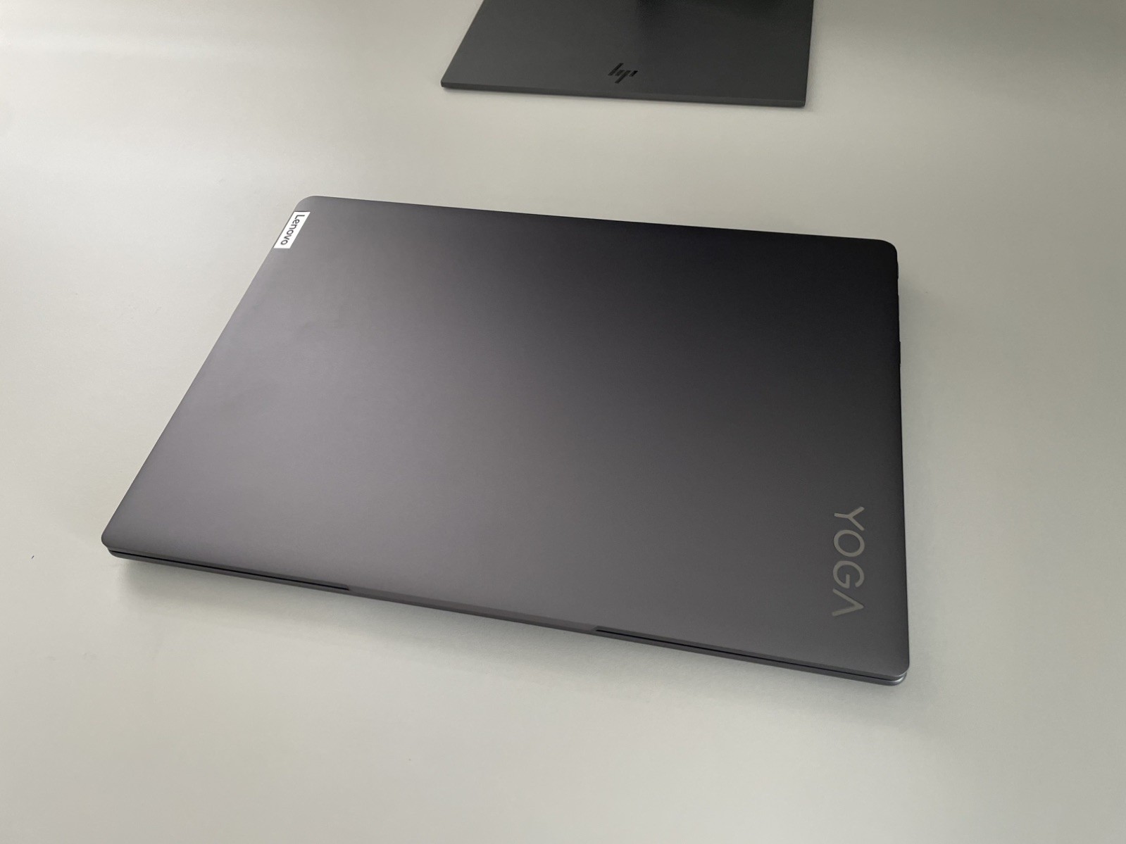 Lenovo Yoga Slim 7i AI Laptop 14” WUXGA OLED Display Intel i7 32GB Ram 1TB SSD