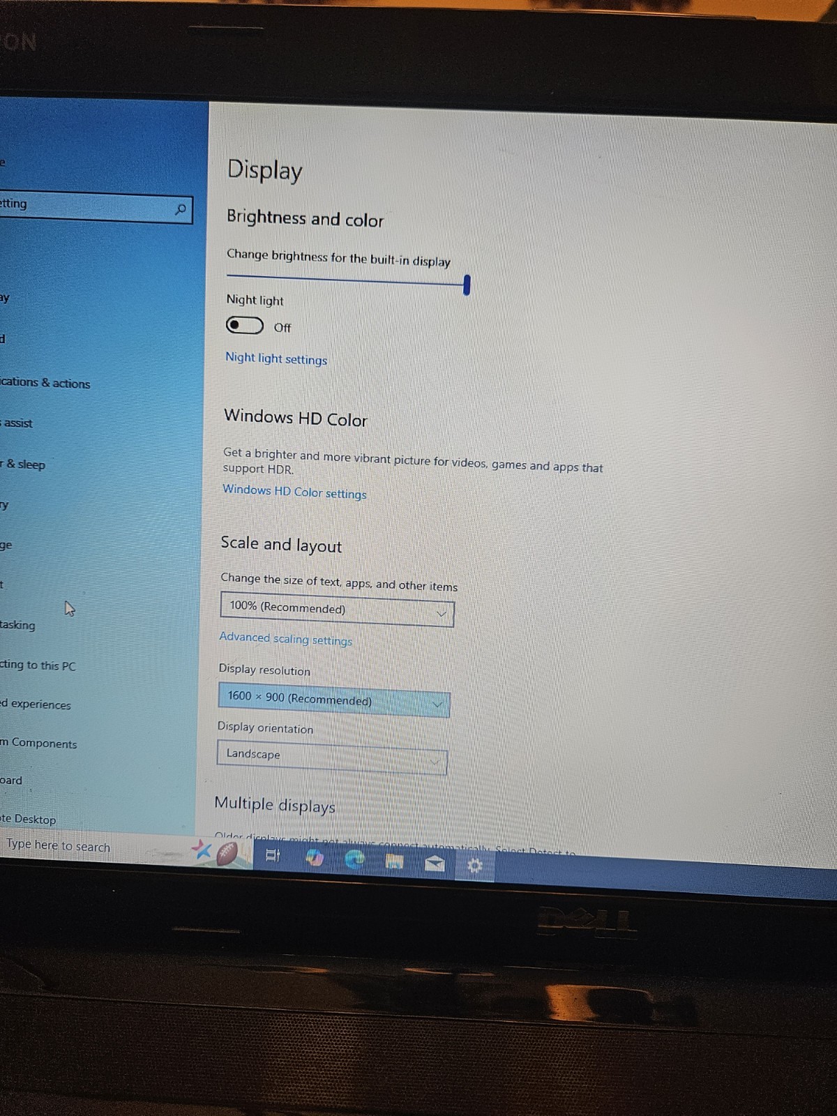 Dell Inspiron 1750 T4300 2.10 GHZ 4 GB Ram 500 GB Hard Drive. For Parts