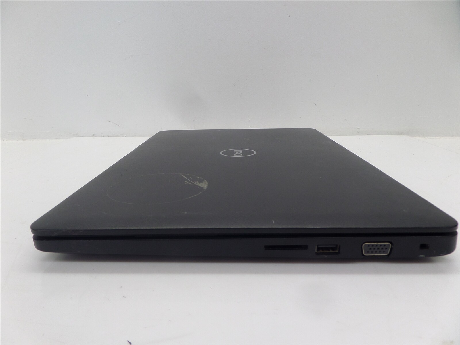 Dell Latitude 3580 15.6″ Laptop w/ i5-7200U 2.50GHz CPU & 8GB RAM – No HDD