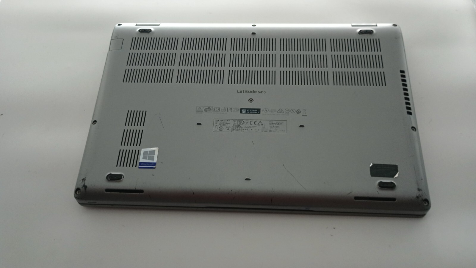 4184 Latitude 5410 w/charger. i5-10310U(4 Cores).8GB.256GB NVMe.14″. W11 Pro