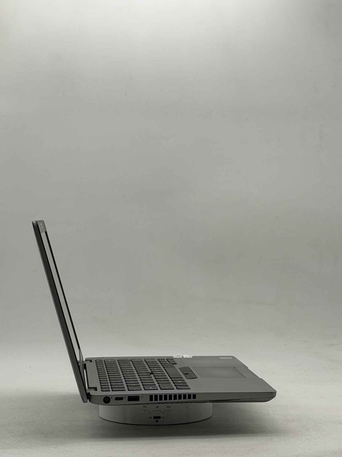 Dell Latitude (5410) 14in i5-10310U | 8GB 256GB NO OS Read