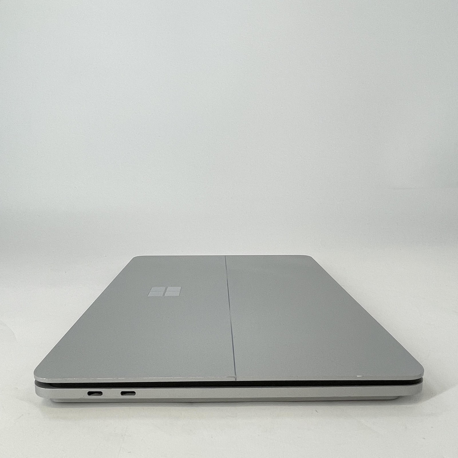 Microsoft Surface Laptop Studio 14 2K i7-11370H 3.3GHz 16GB 512GB RTX 3050 Ti