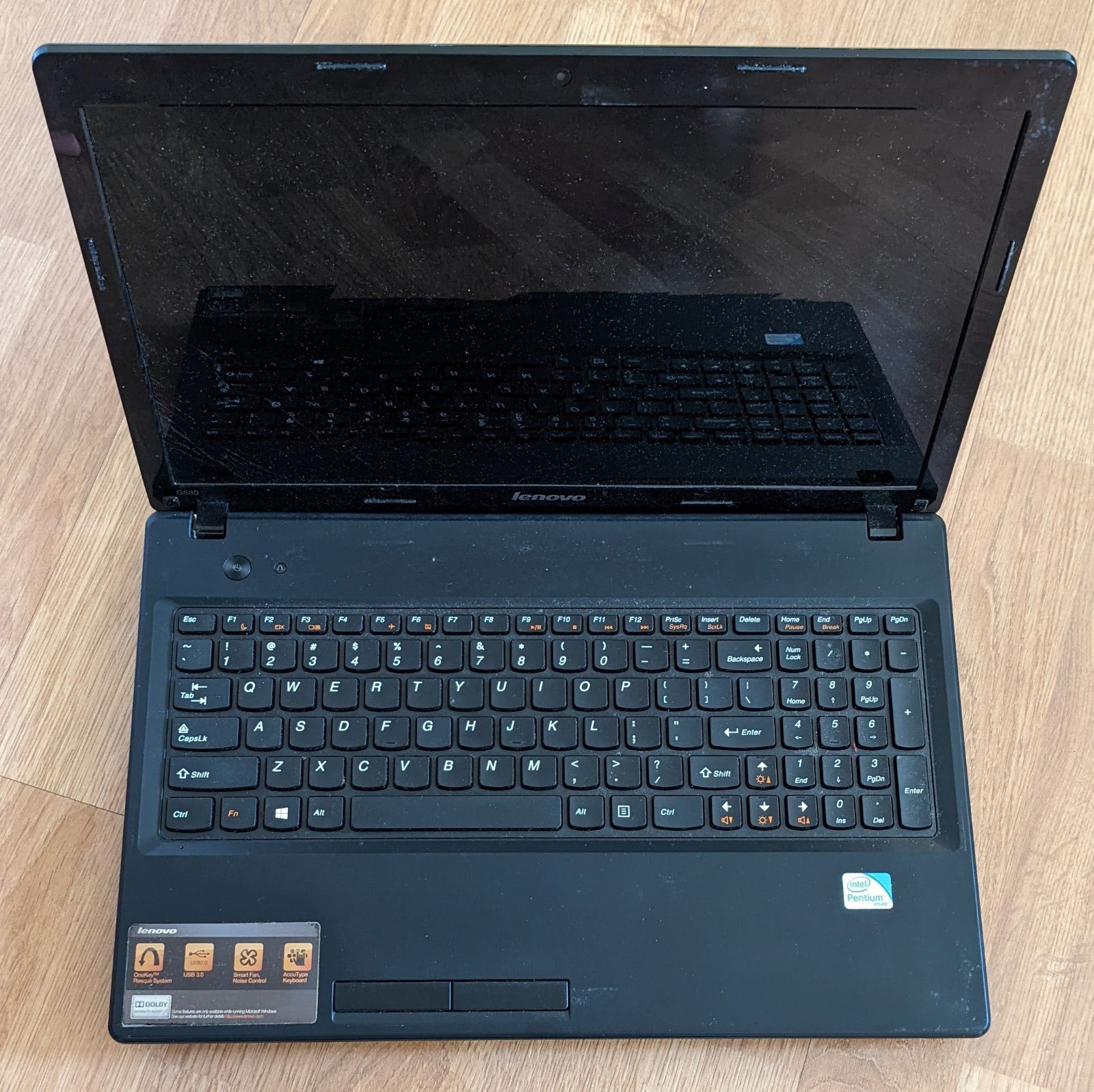 BROKEN SCREEN – Lenovo G580 15.6″ Intel Pentium Processor | For Parts