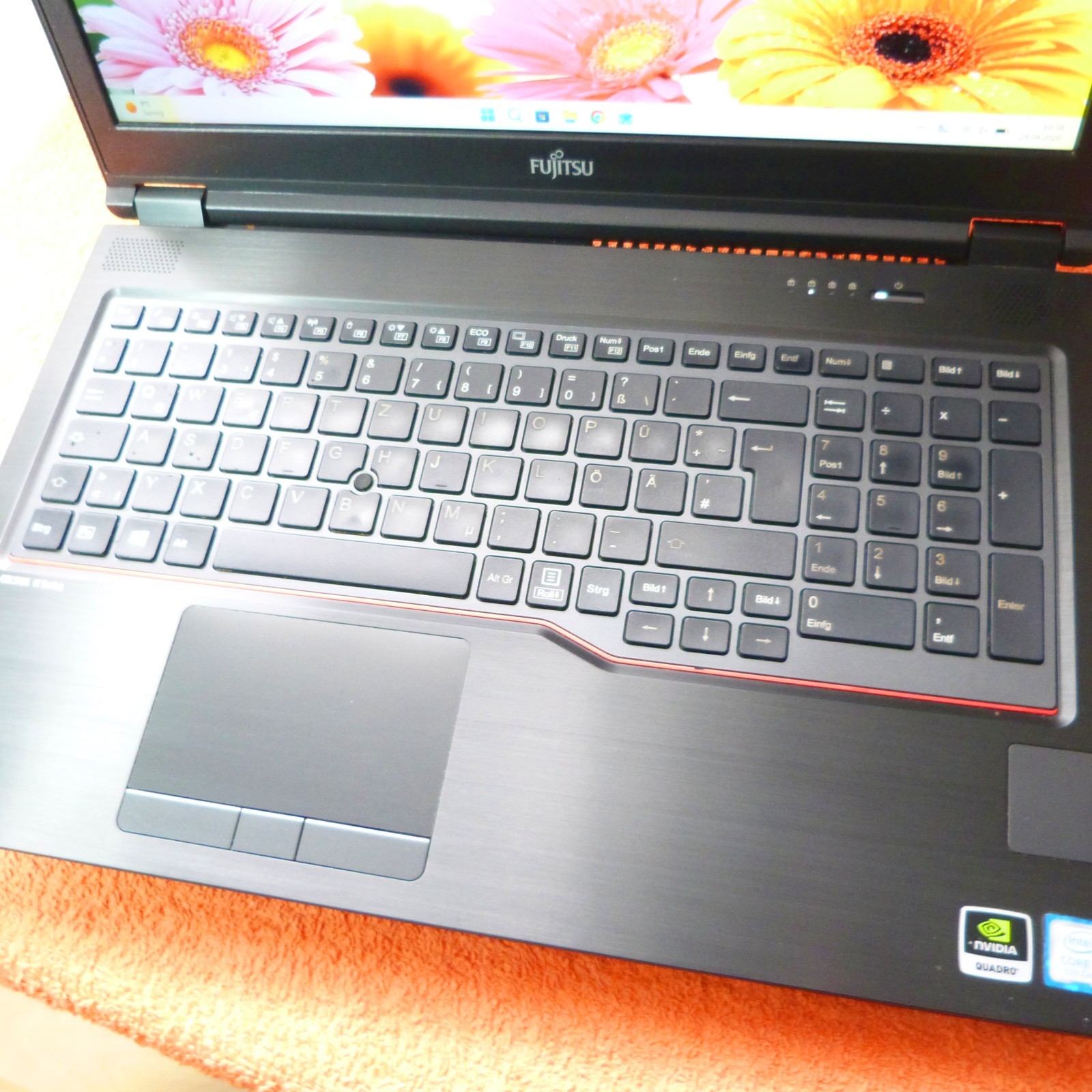 Fujitsu H780 ELITE WORKSTATION 180 Degree FULLHD l 32GB RAM NEW SSD Windows 1…
