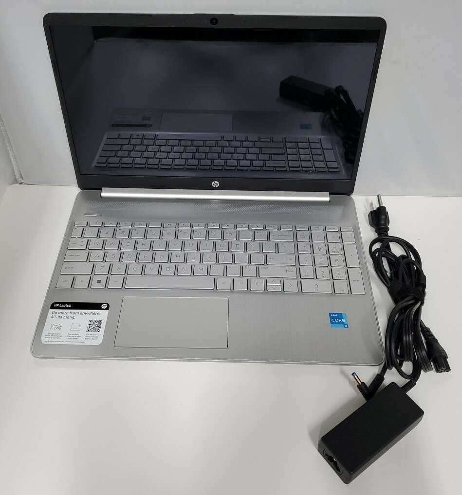 HP Laptop 15-dy2710nr 15.6″ Intel Core i3-1115G4 8GB, 512GB SSD, Windows 11 Home