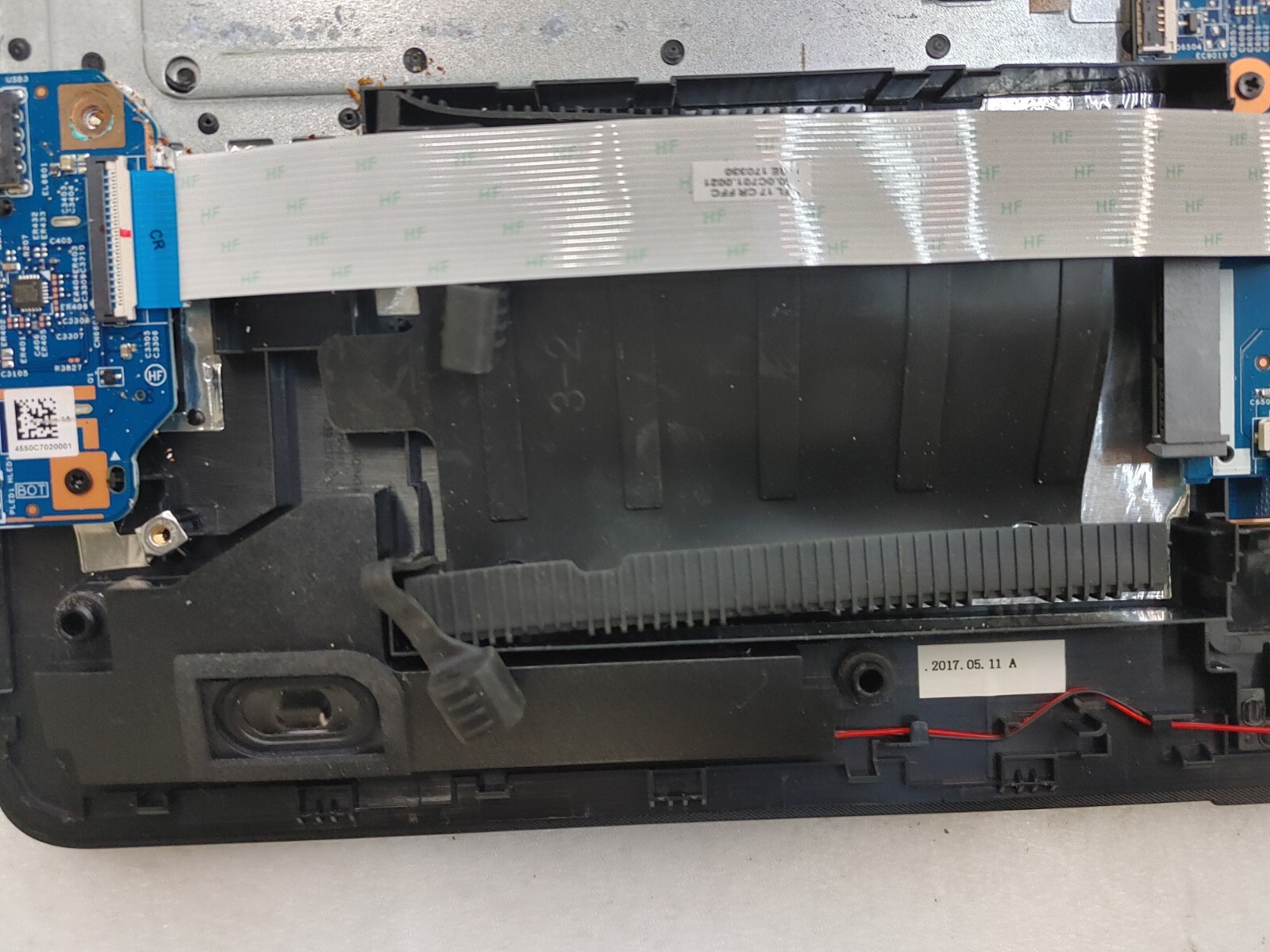 Hp Laptop 17-bs0xx Core i5-7200U@2.50GHz, 8GB RAM , NO HD ( Selling Motherboard)