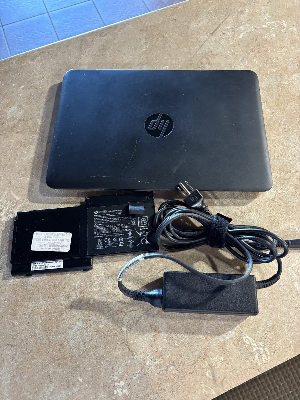HP EliteBook 820 G1 Intel Core i5-4300U 8GB 256GB SSD W11 Pro 2 Batteries *READ*