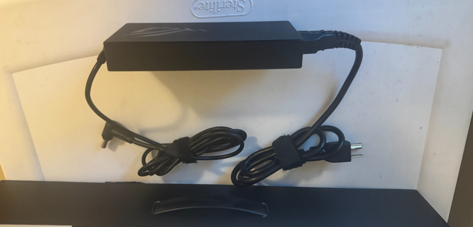Asus ROG Zephyrus G14 GA401 144Hz FHD 3.3 GHz Ryzen 9 5900HS 16GB 1TB RTX 3060