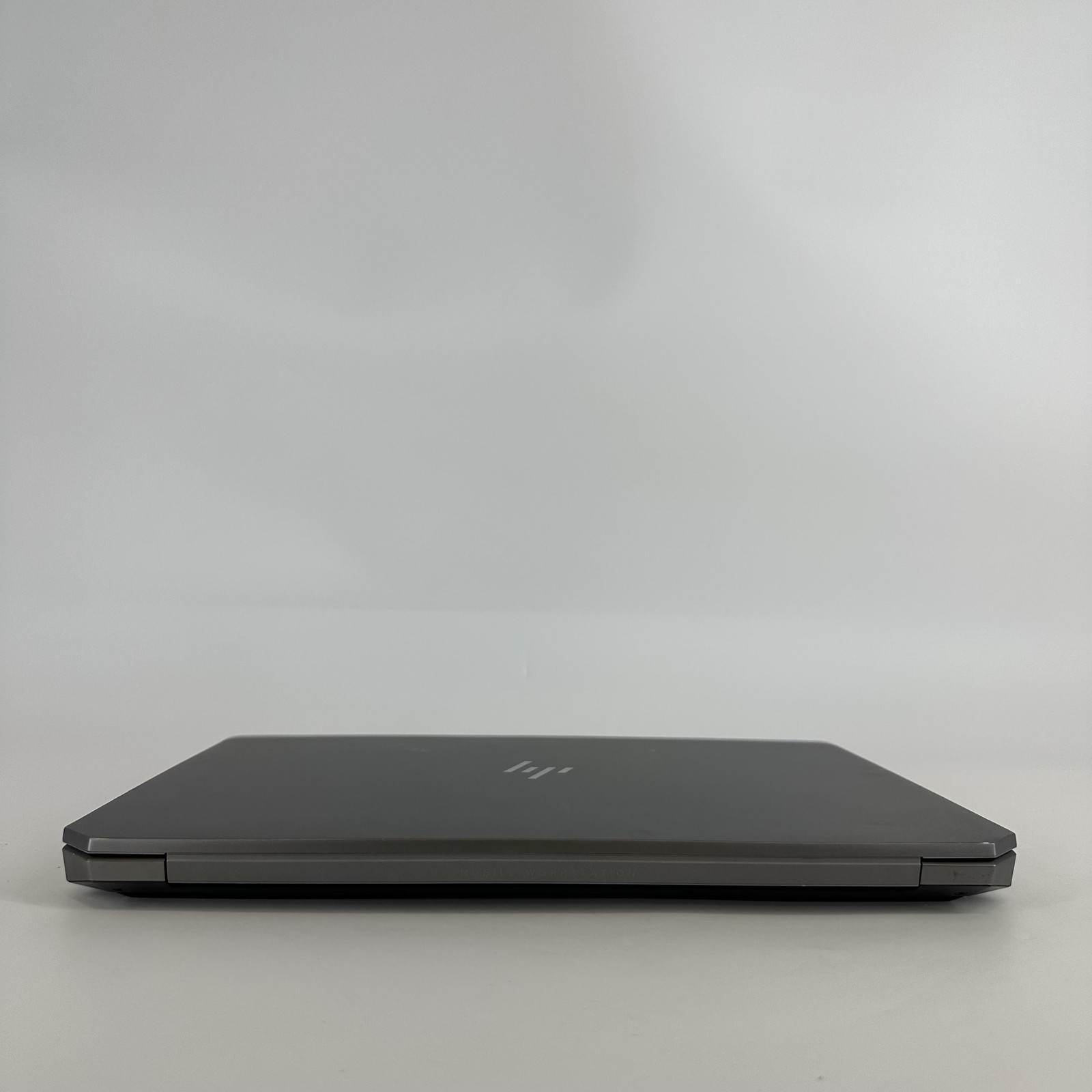HP ZBook 15 G6 FHD i9-9880H 2.30GHz 32GB 1TB SSD NVIDIA Quadro T2000 Good