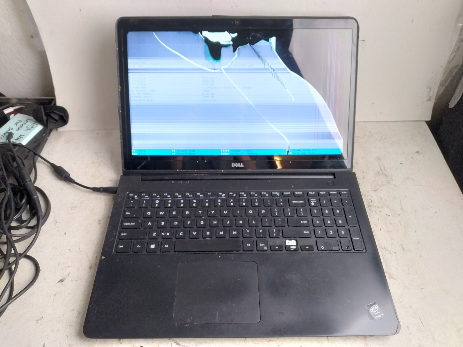 Dell P39F w/i5-5200U, 8GB RAM, 1TB HDD, 15.6″ Laptop for Parts/Repair
