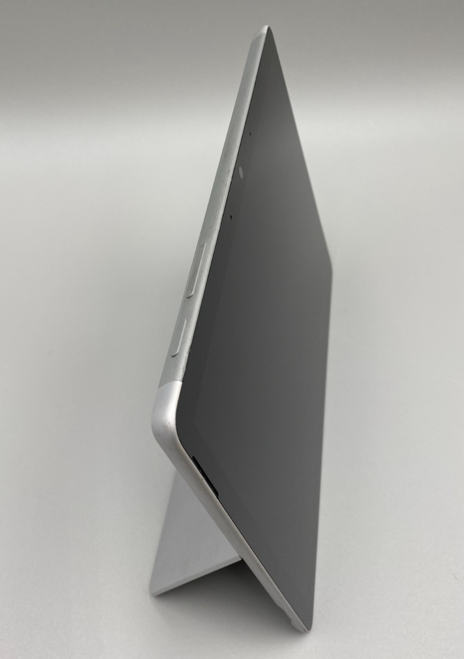 Microsoft Surface Go2 1901 Tablet Pentium 4425Y 1.7GHz 8GB DDR3 128GB SSD SLV B-