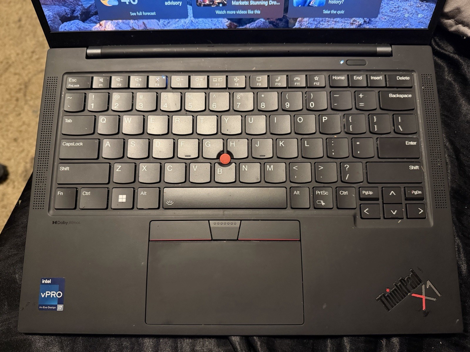 Lenovo ThinkPad X1 Carbon Gen 11 Laptop 14-inch, 512GB, Black