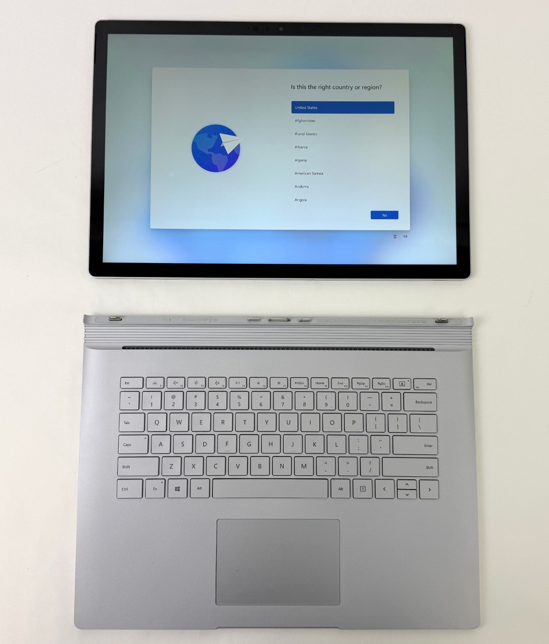 Microsoft Surface Book 3 1899 15″ Touch i7-1065G7 32GB 512GB GTX 1660 W11H