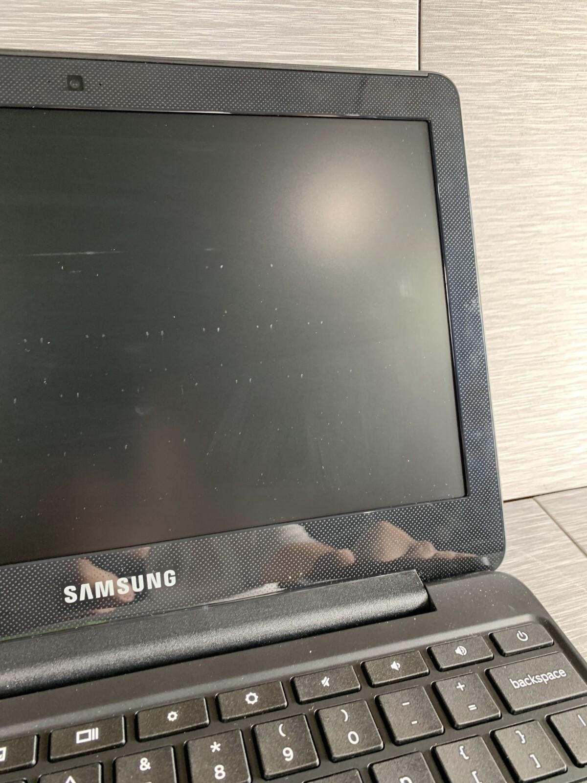 Samsung Chromebook 3 XE500C13 Black 11.6″ Intel Celeron Notebook PC – For Parts